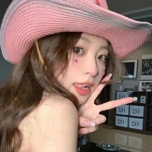 艾莉莎‧施莱辛格:战妆